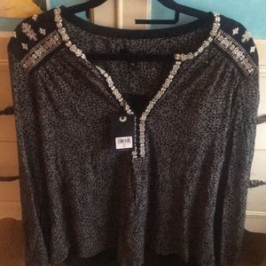 Lucky Brand Long Sleeve top